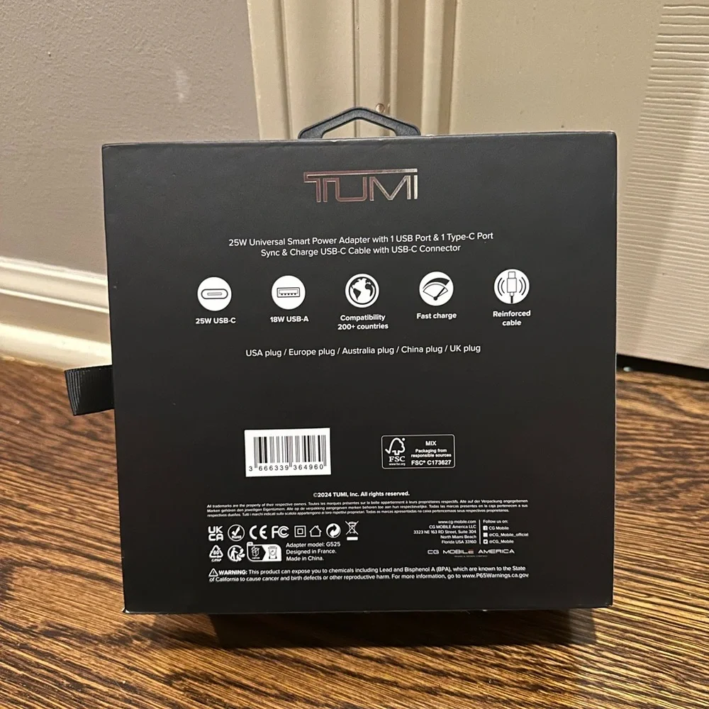 TUMI 25W Power Adapter with USB-C Cable